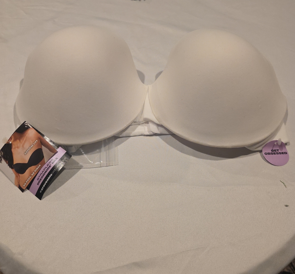 Maidenform Strapless Molded Bandeau Bra in White